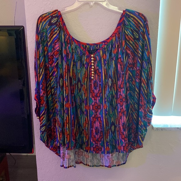 SALE😊😊 BNWOT T-bags LA Colorful M Flying  blouse - Picture 2 of 8
